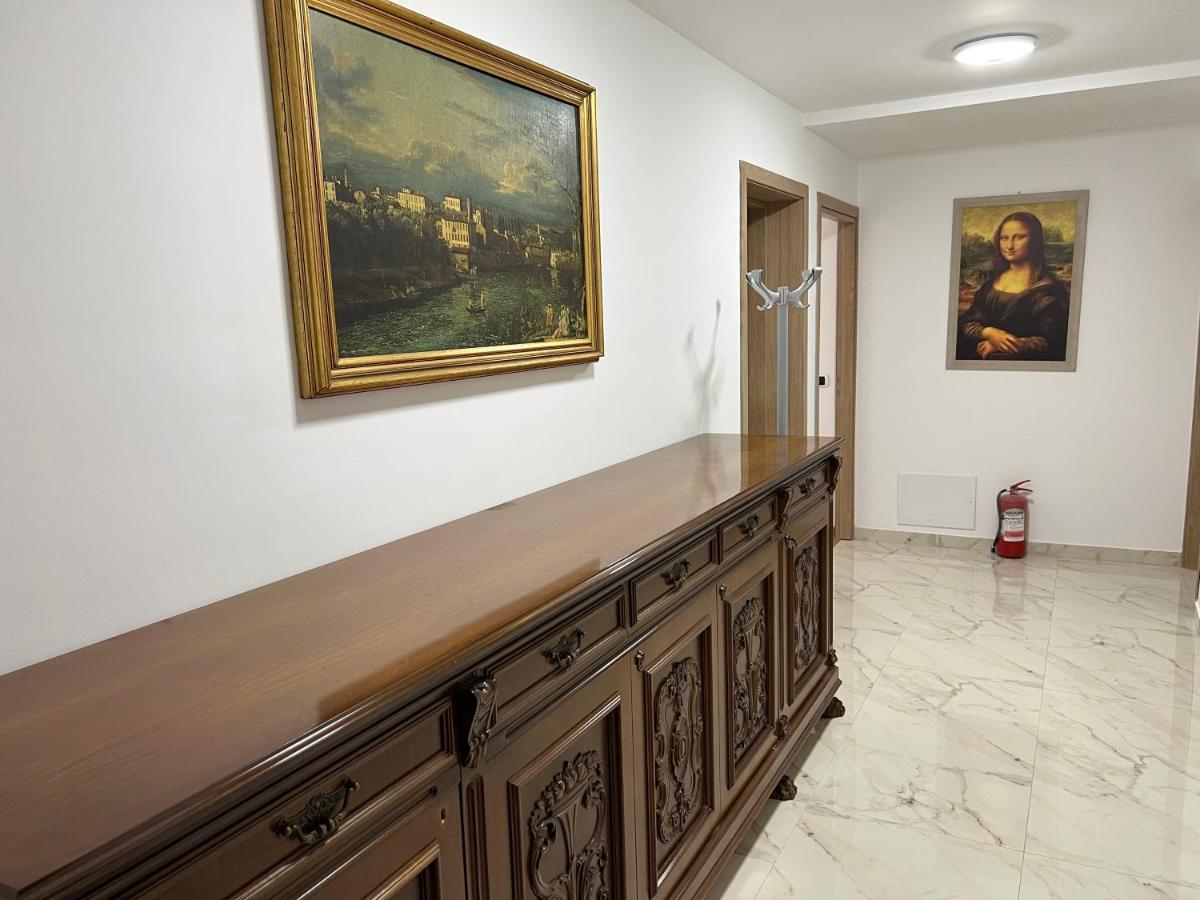 Pensiunea Albero Curtea de Argeş المظهر الخارجي الصورة